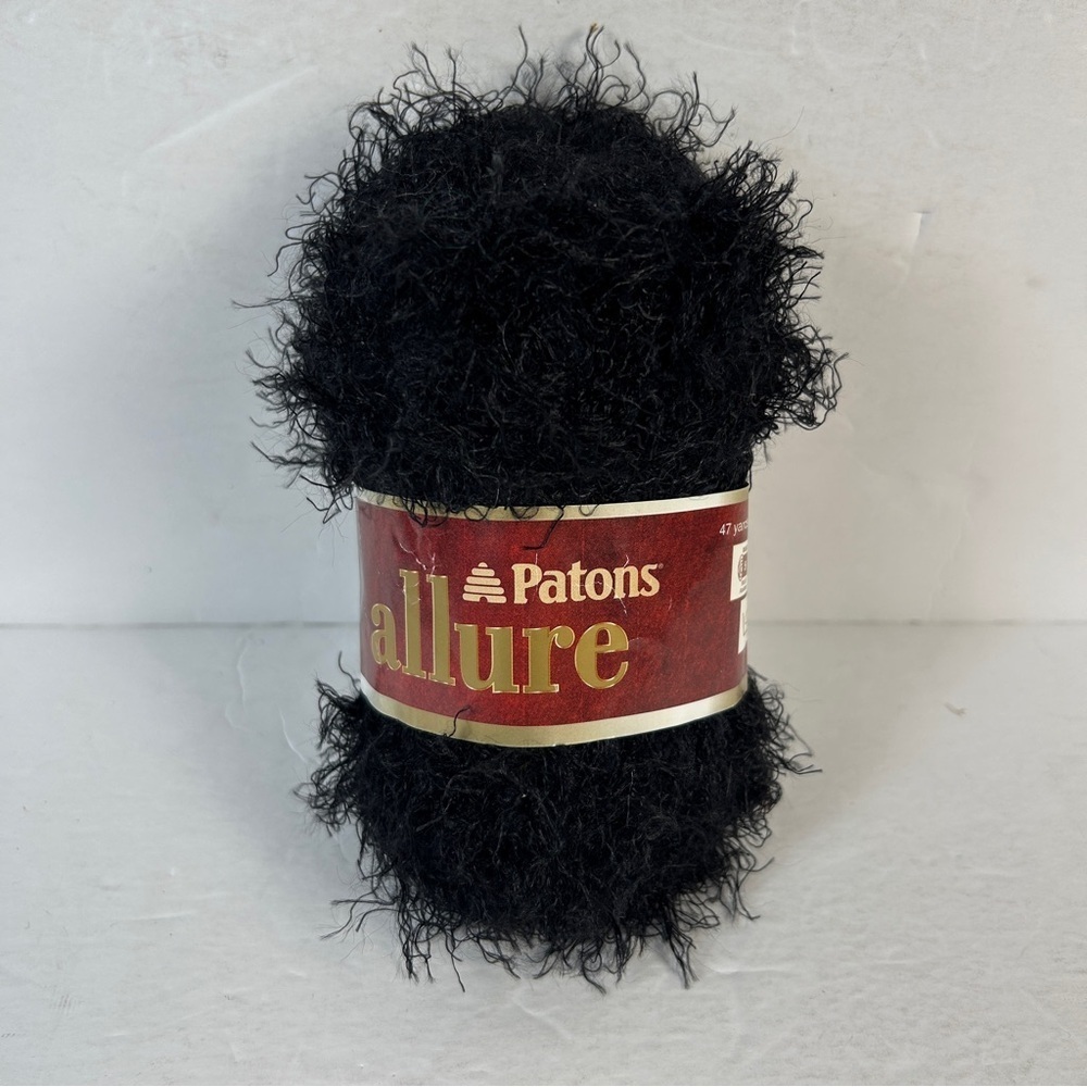 ❤️ Patons Allure Luxurious Black Yarn 🧶